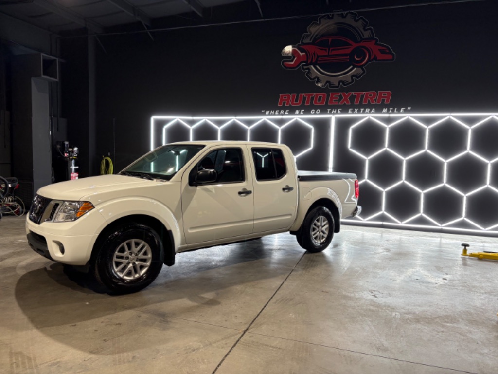 2021 Nissan Frontier SV's photo